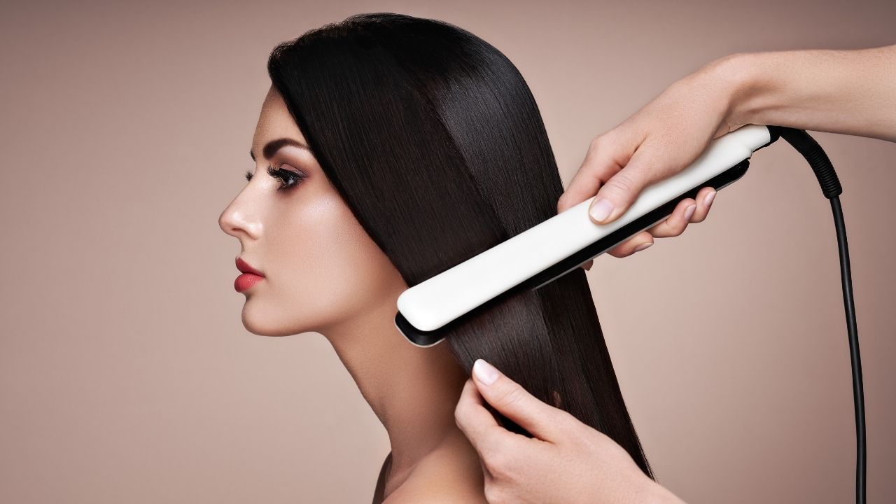 Odkrywaj magię pięknych włosów: Kreatynowe prostowanie włosów