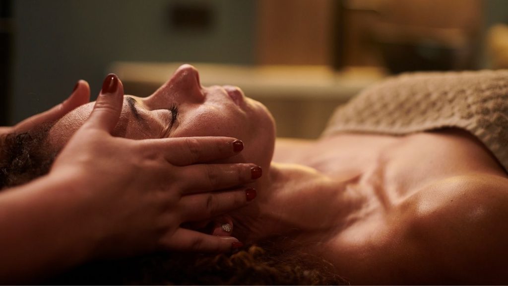 Masaż Kobido – naturalny lifting twarzy